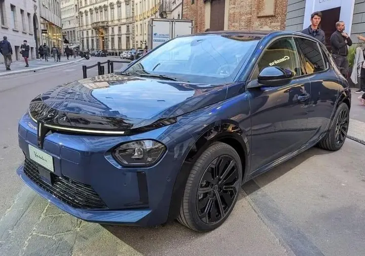 Lancia Ypsilon